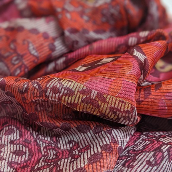 COLLECTION XIIX Geisha Oblong Red Wrap Scarf - Picture 3 of 7